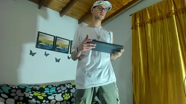 Vlad__night webcam