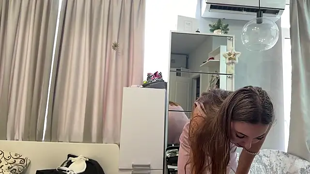 selena_favn webcam