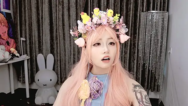 shine33-shuang live cam on StripChat