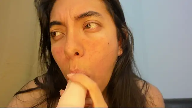 miss_eylens webcam