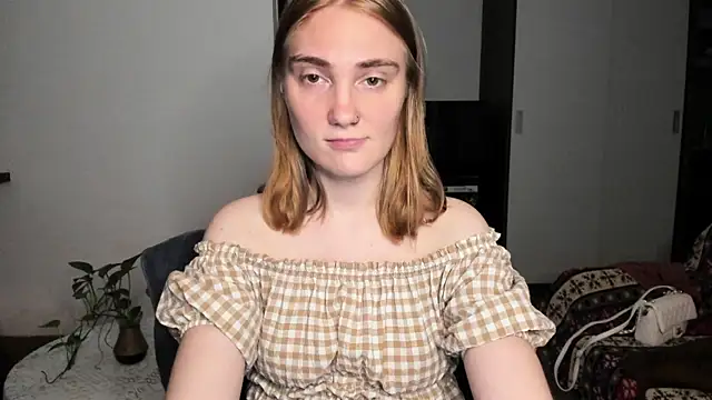 ReddHotPipper webcam
