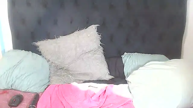 BootyClitQueen webcam