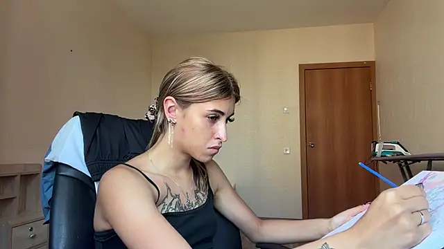 DeboraWedgworth webcam