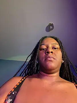 GirthGoddessCoco webcam