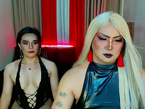 Wildest_Slave_Huntress webcam