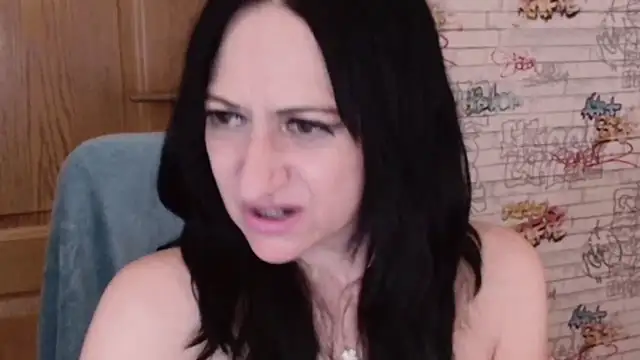 DebraMilf webcam
