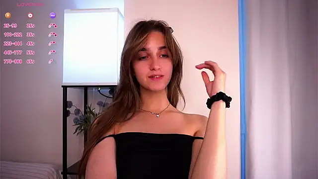 ClarineCasebolt webcam
