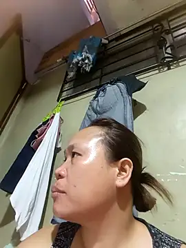 squirtshantal webcam
