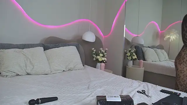 Nicole_Space webcam