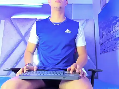 dominic_connor webcam