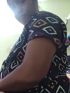 yamini1431 webcam