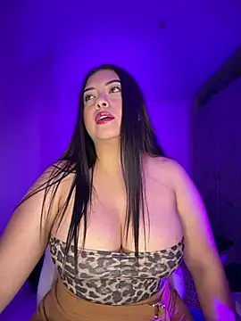 cami_ortiz__ webcam