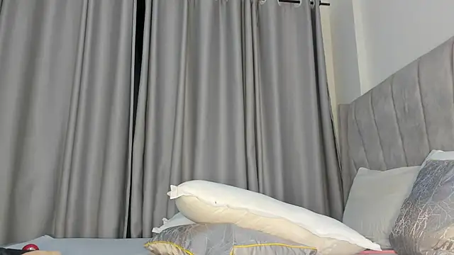 thee_sexy_goddess webcam
