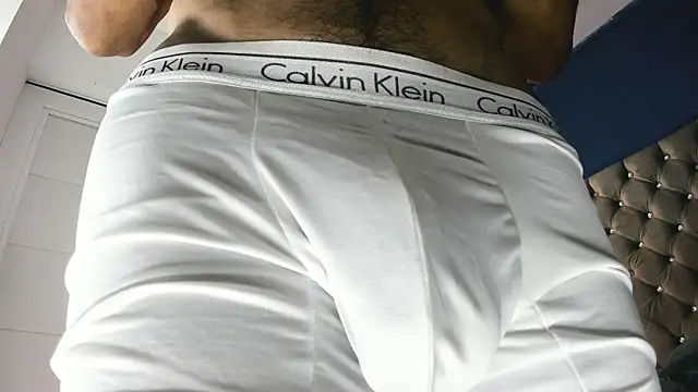 latinhotmuscle webcam