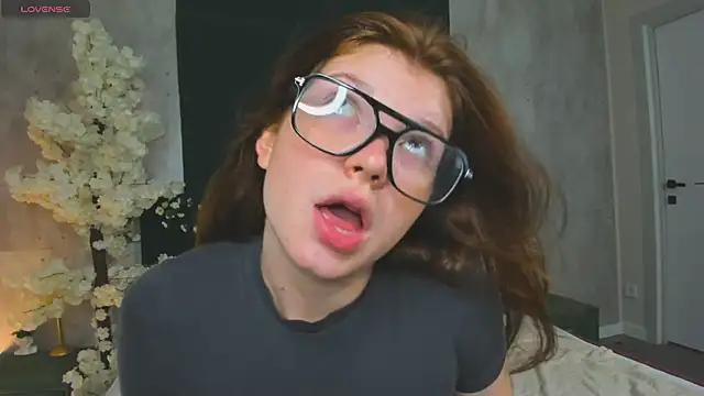 Nika_Jonson webcam