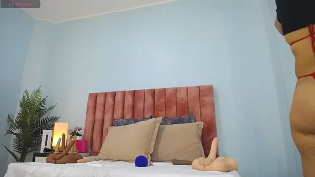 nana_levy webcam