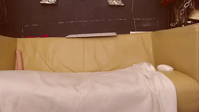 Miss_MarieJo webcam