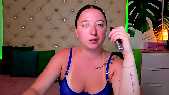 AVA_MAXIMUS live cam on StripChat