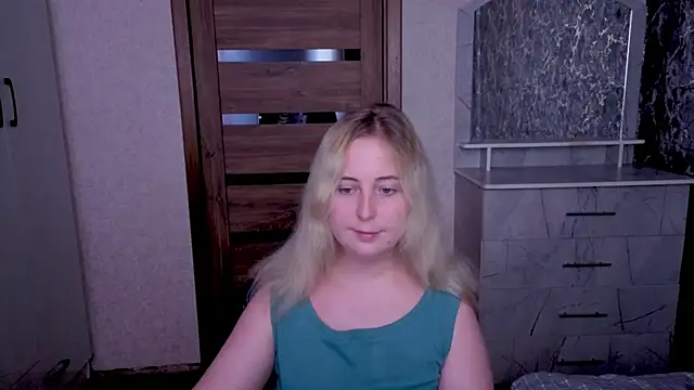 Kristy-Max webcam