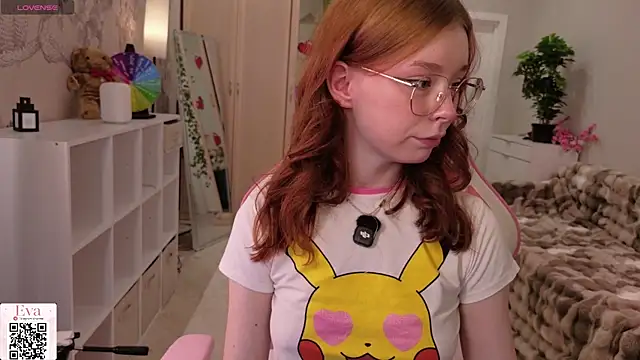 eva_aria webcam