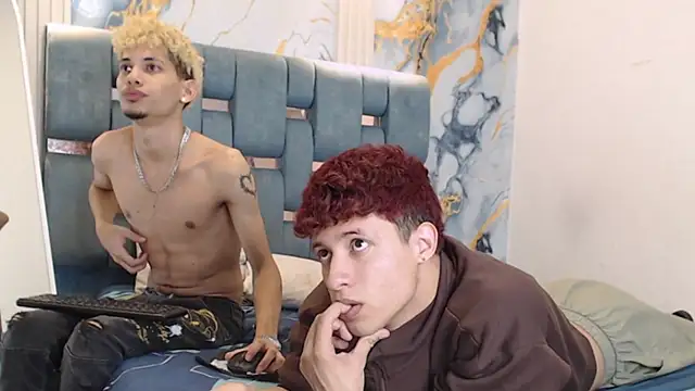 YOUNG_BOYS_HELL webcam