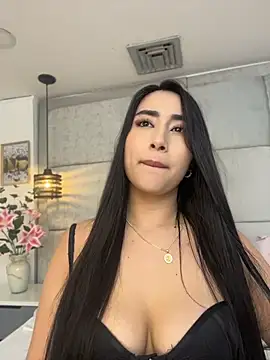 IvonneOwen webcam