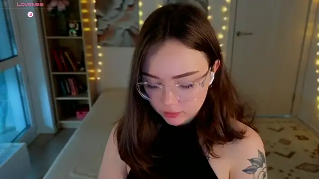 MilenaSaint webcam