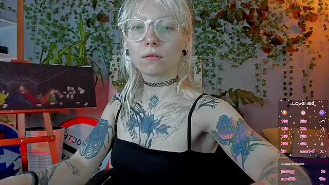 tattoo_art_baby webcam