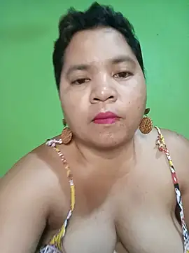 hotpussyxxx33x webcam