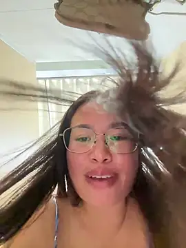 Ponthip webcam