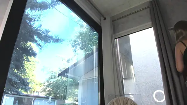 ScarletFlameee webcam