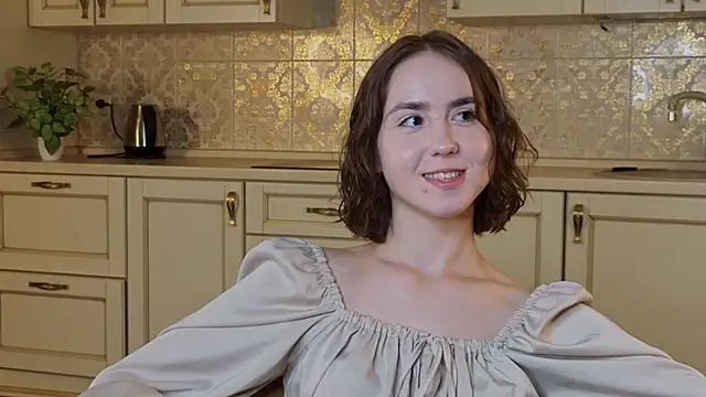 LucreciaLaforrest webcam