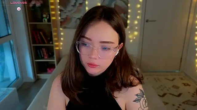 MilenaSaint webcam