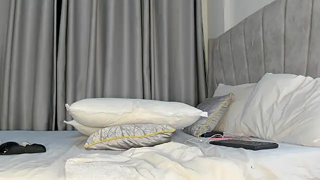 thee_sexy_goddess webcam