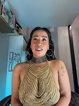 AsianMilfSheryl webcam