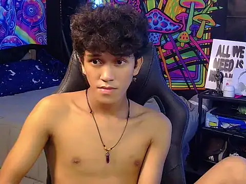 hugekenbigcock live sex cam
