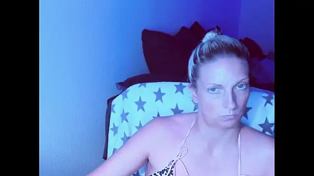 SexyJulia21 webcam