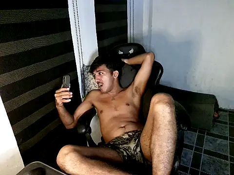 Spicy_RowyCam webcam