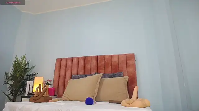 nana_levy webcam