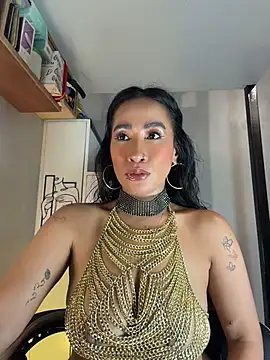 AsianMilfSheryl webcam