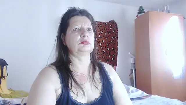ExtasyMature webcam