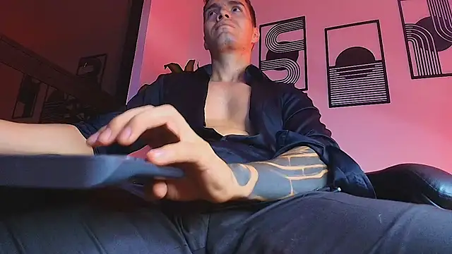 ALPHA_DOMINUS_ webcam