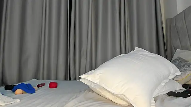 thee_sexy_goddess webcam
