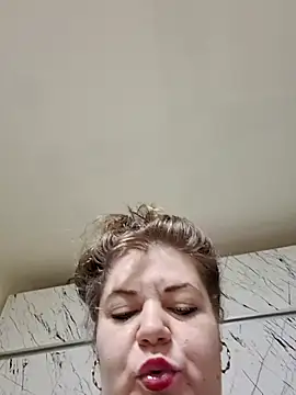 cindybbwsquirt live cam on StripChat