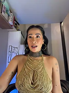 AsianMilfSheryl webcam