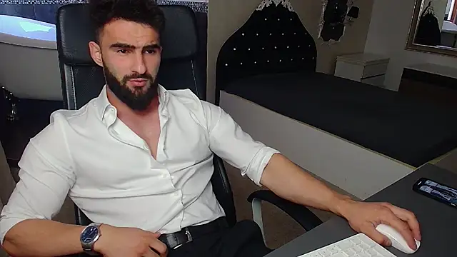 micahlane (M young) - I'm prepairing for bodybuilding contest