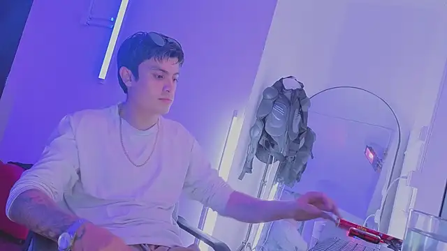 angel_still_