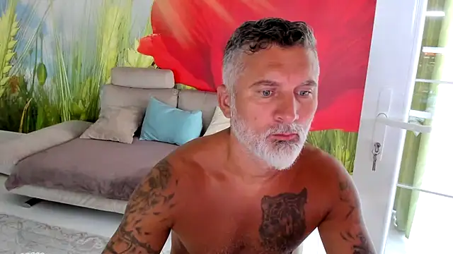blowmyxxl (Ask my age) - Notice: ⭐  Cum) ⭐   Show!