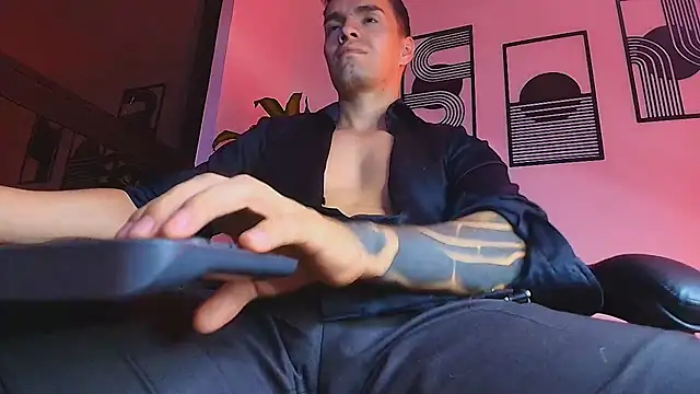 ALPHA_DOMINUS_ webcam