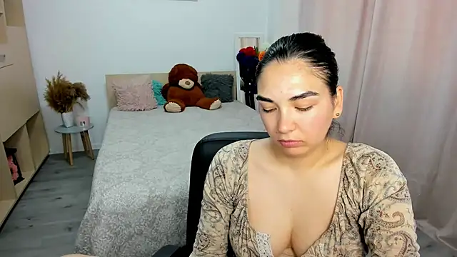 AlexaJuly webcam